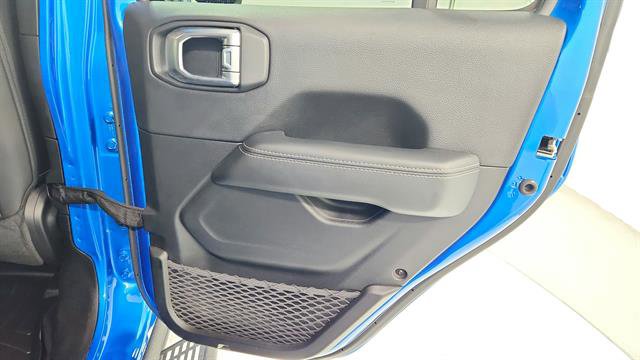 Used 2023 Jeep Wrangler Unlimited Sahara w/ Cold Weather Group image 27