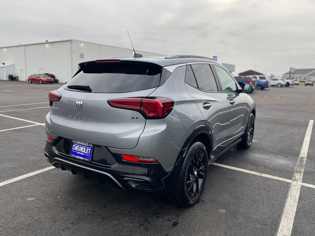 Used 2024 Buick Encore GX Sport Touring image 7
