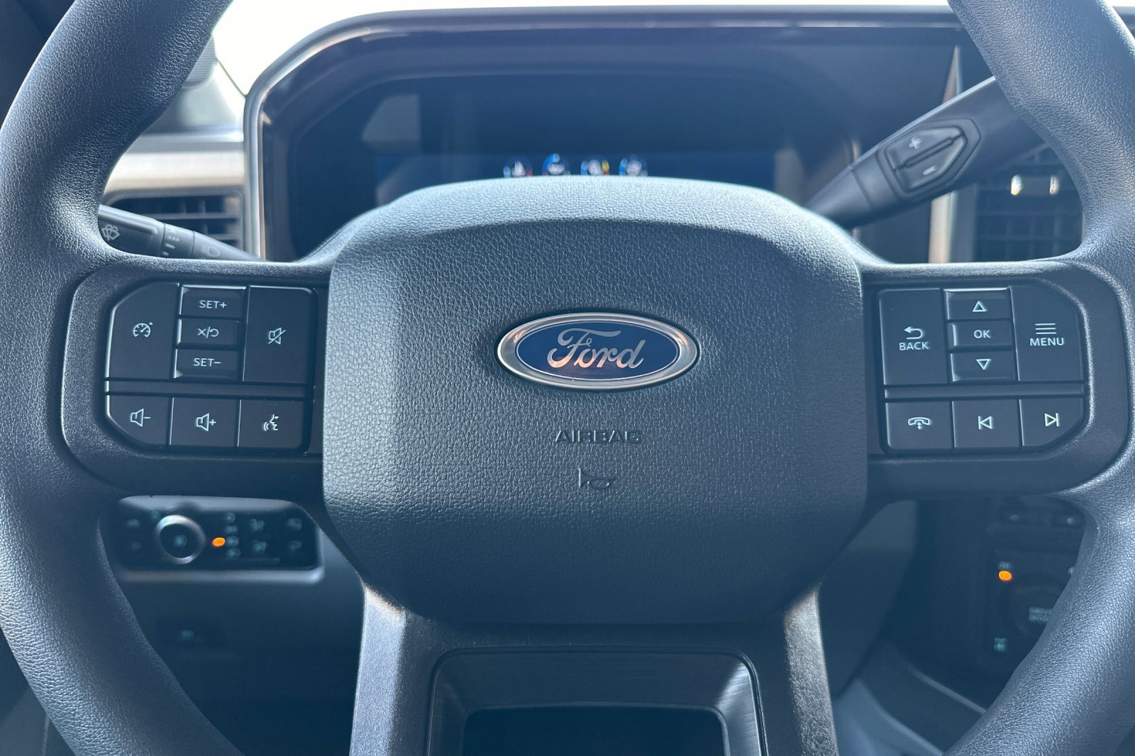 New 2025 Ford F250 XLT w/ Black Appearance Package image 23