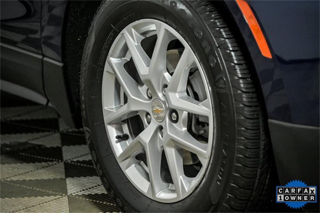 Used 2023 Chevrolet Equinox LT image 3