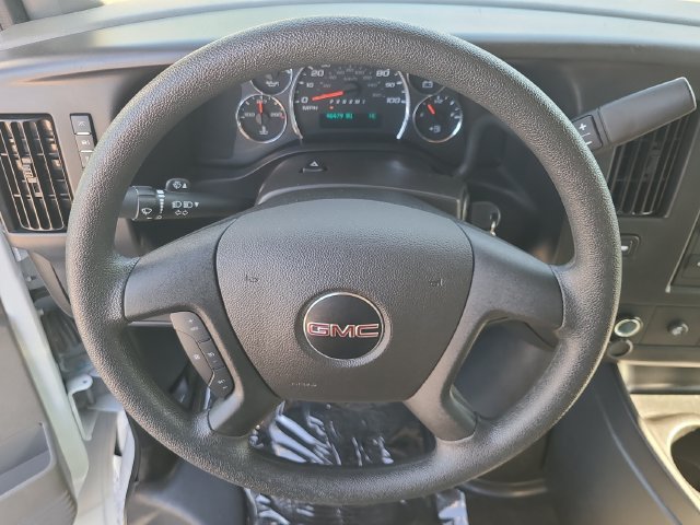 Used 2025 GMC Savana 3500 LT w/ LT Preferred Equipment Group RWD image 30
