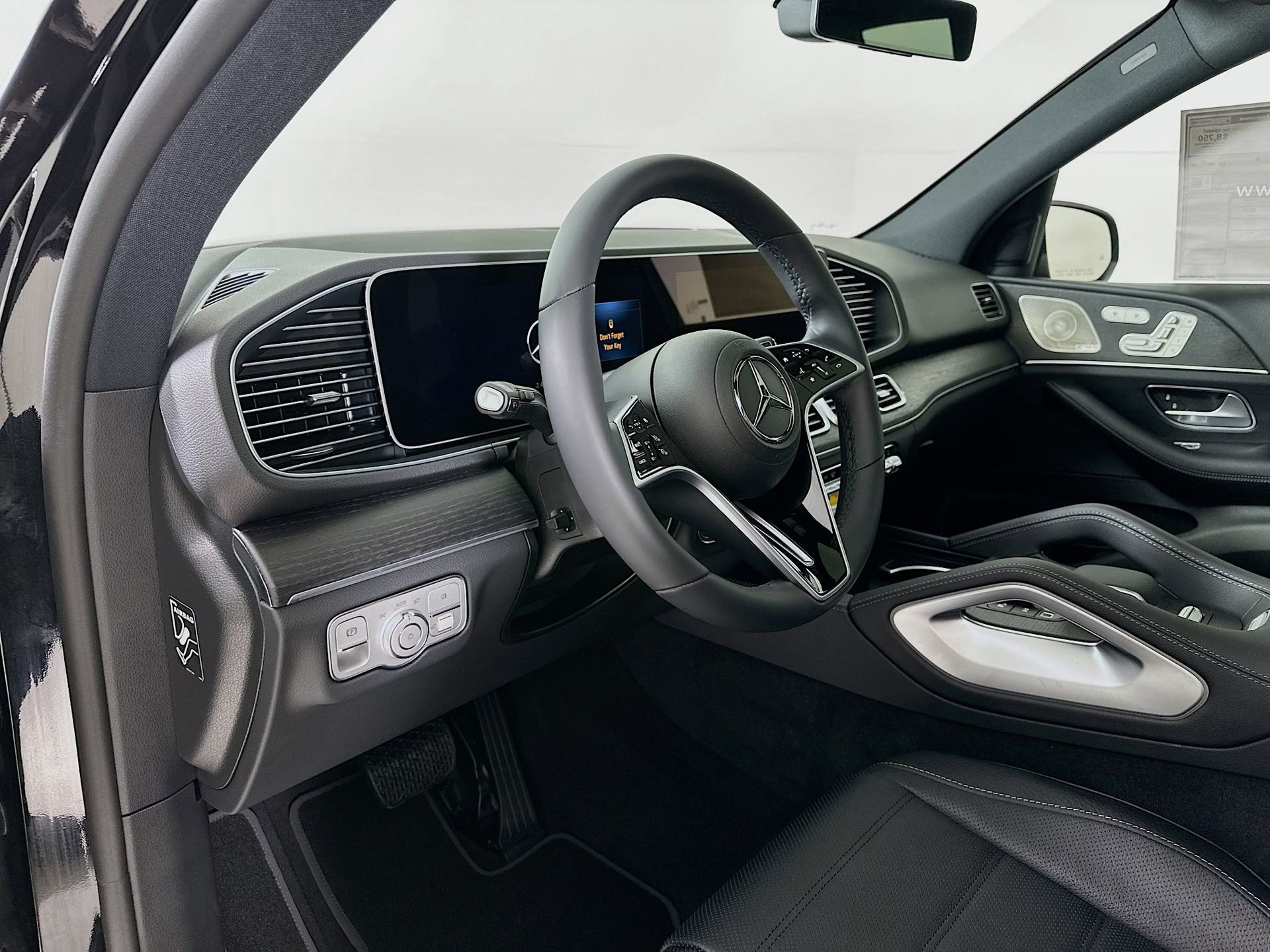 New 2026 Mercedes-Benz GLE 580 4MATIC image 10