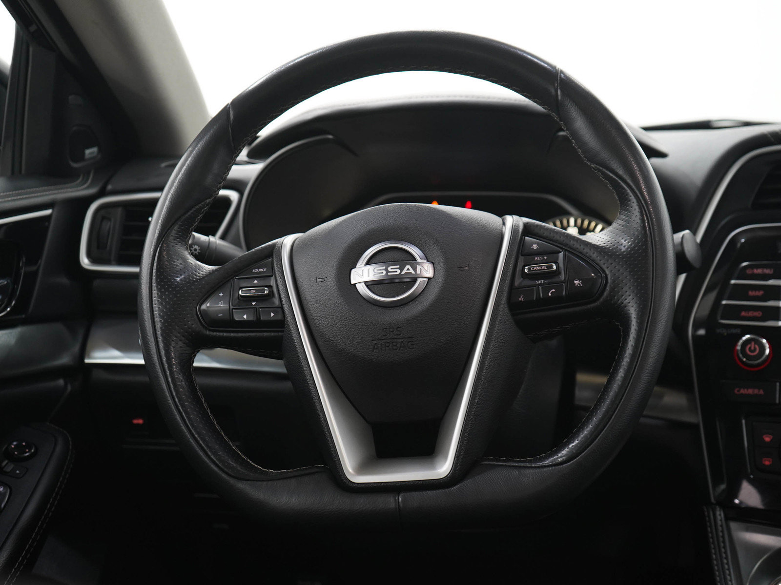 Used 2023 Nissan Maxima SL FWD image 16