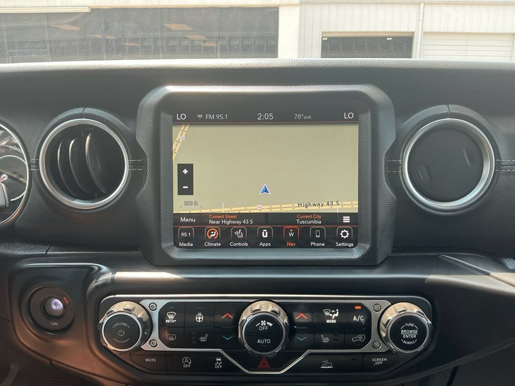 Used 2020 Jeep Gladiator Overland AWD/4WD image 26