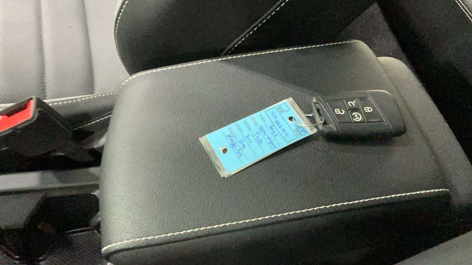 Used 2022 Volkswagen Taos SEL image 16