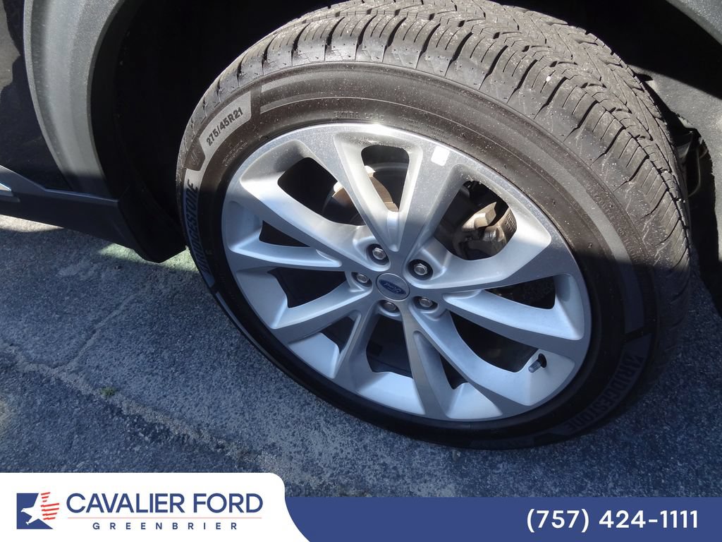 Certified 2021 Ford Explorer Platinum w/ Equipment Group 601A AWD/4WD image 15