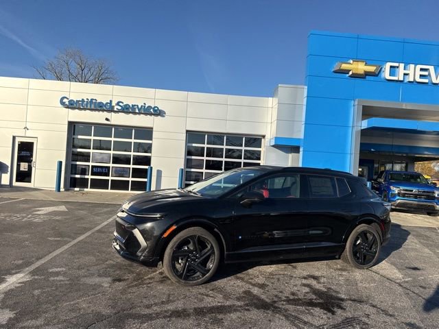New 2026 Chevrolet Equinox EV RS FWD image 2