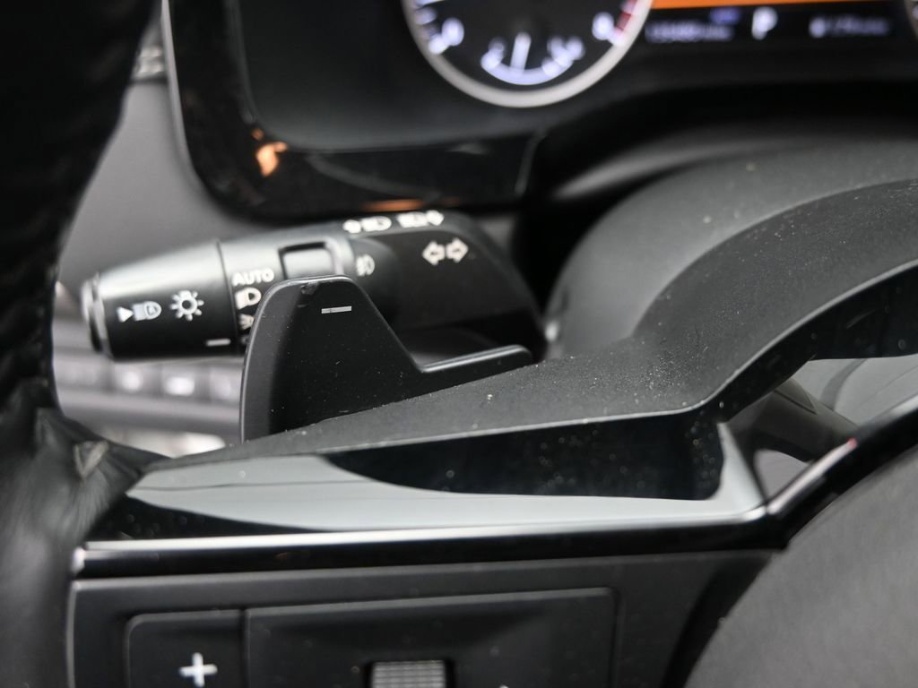 Used 2022 Nissan Pathfinder Platinum w/ Cargo Package image 26