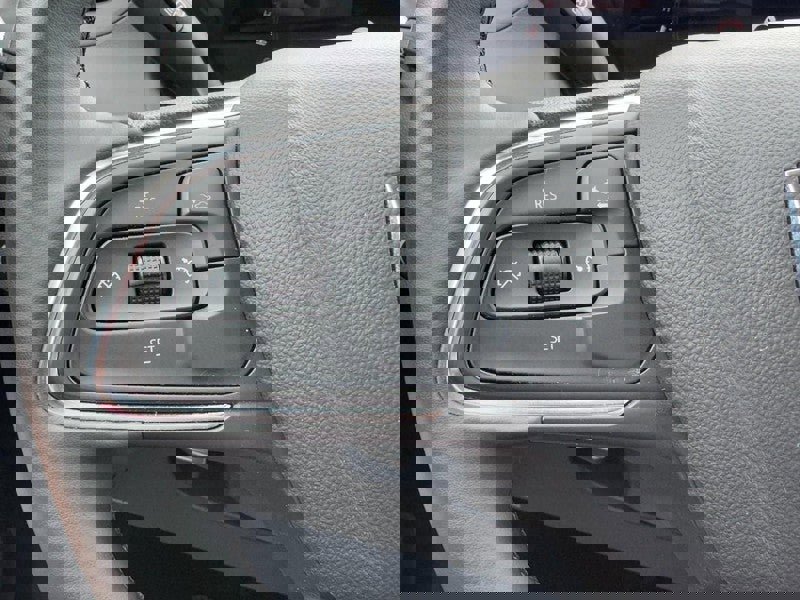 Used 2024 Buick Encore GX Sport Touring image 14