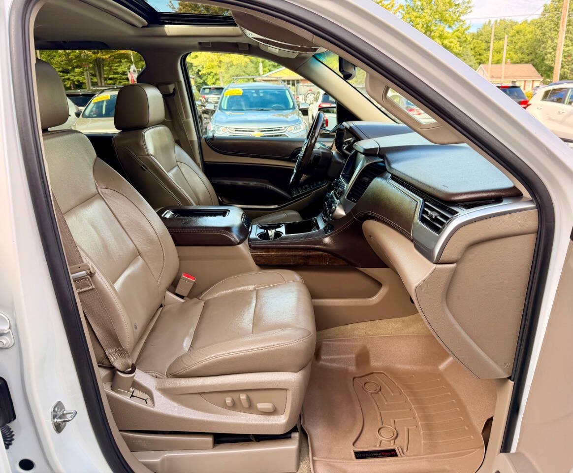 Used 2016 Chevrolet Tahoe LT w/ Luxury Package AWD/4WD image 31
