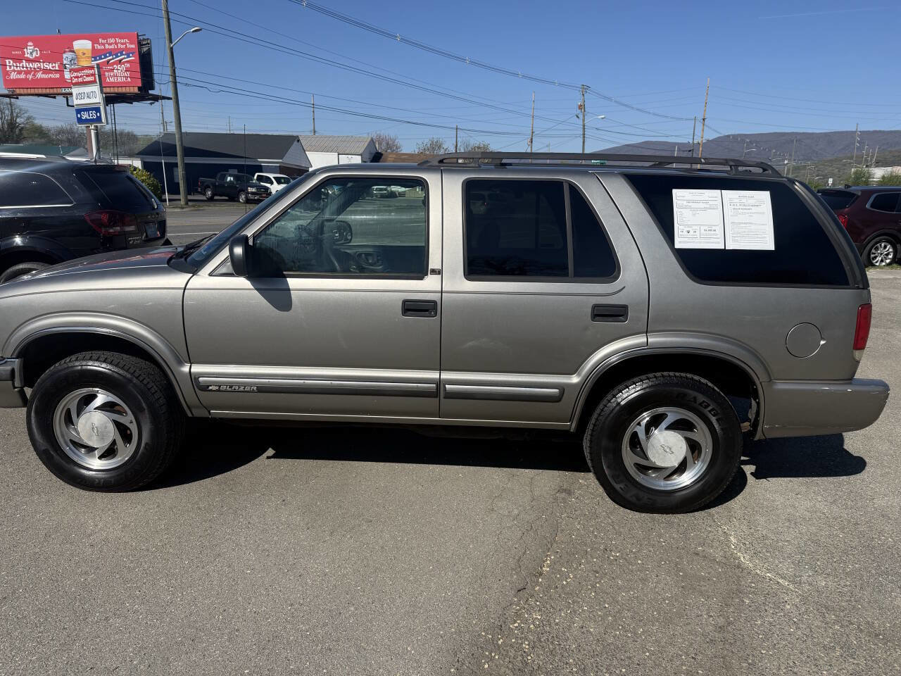 Used 2000 Chevrolet Blazer LT w/ LT Preferred Equipment Group image 9