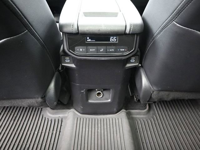 Used 2024 Toyota Grand Highlander XLE image 28