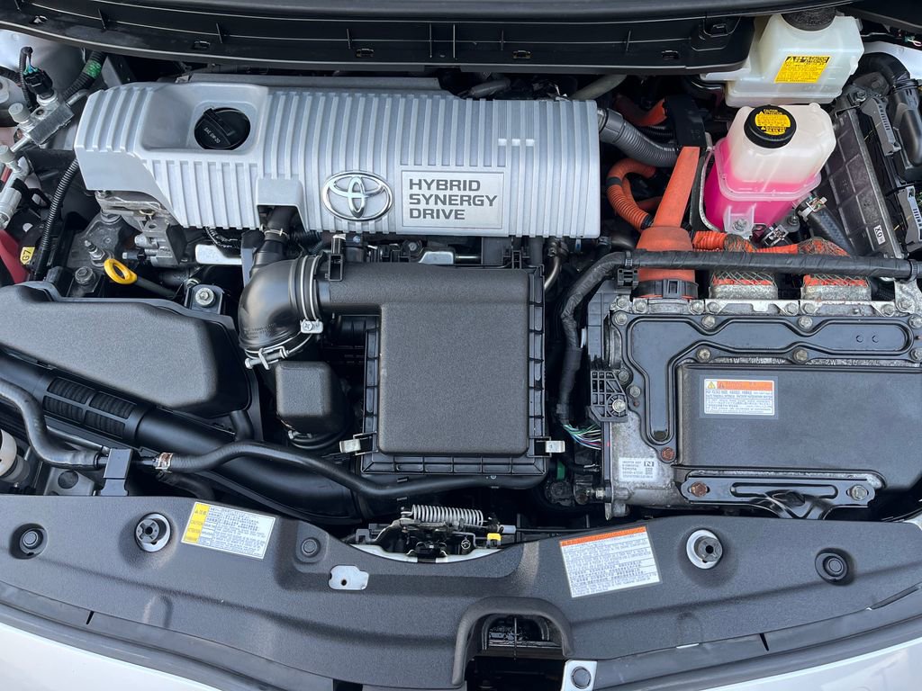 Used 2014 Toyota Prius Four image 24