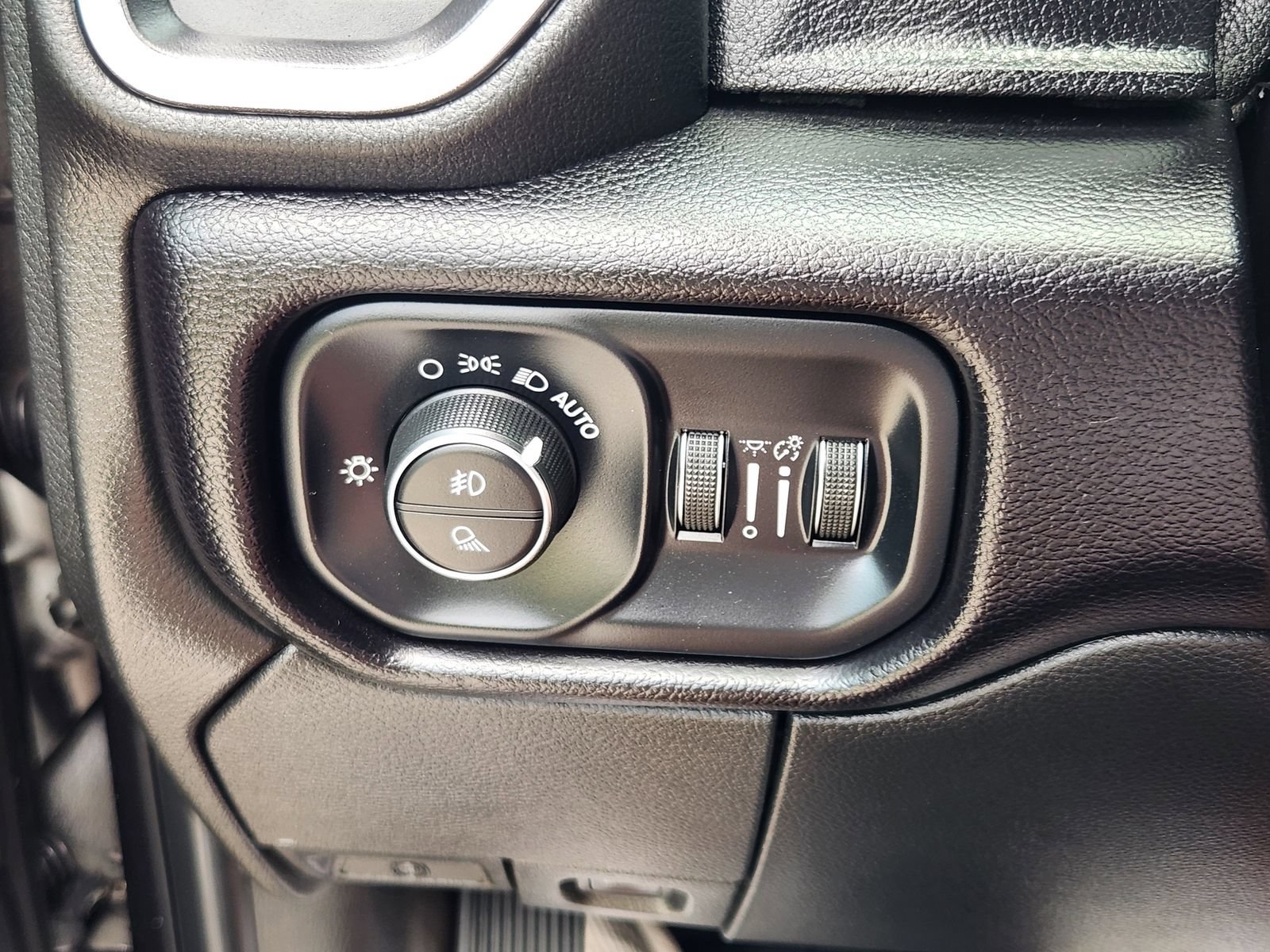 Used 2022 RAM 3500 Laramie w/ Night Edition AWD/4WD image 24