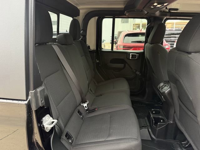 Used 2021 Jeep Gladiator Sport AWD/4WD image 31