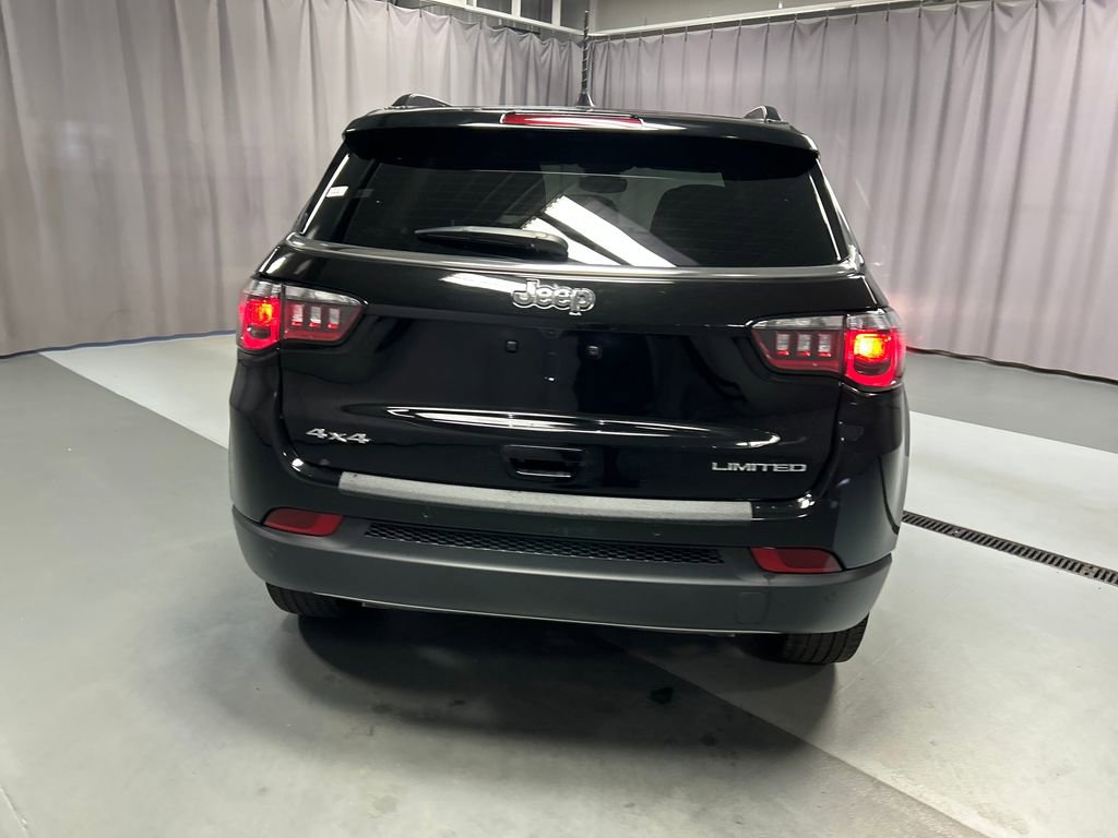 Used 2024 Jeep Compass Limited image 6