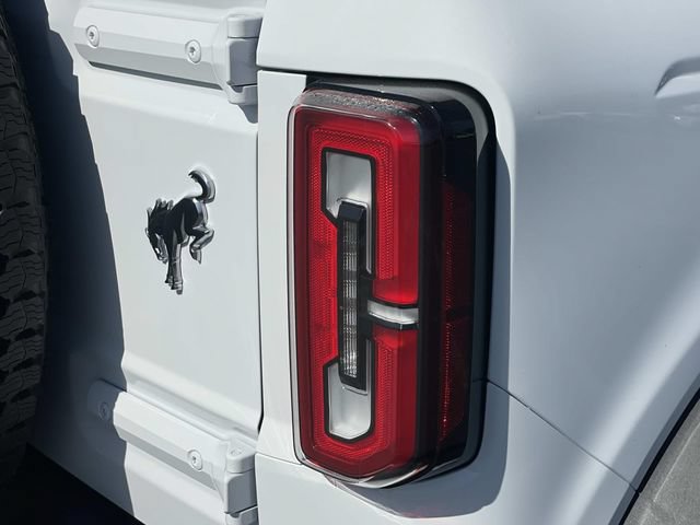 New 2026 Ford Bronco Outer Banks w/ Sasquatch Package AWD/4WD image 32