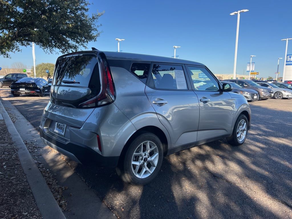 Used 2024 Kia Soul LX w/ Option Group 015 image 7