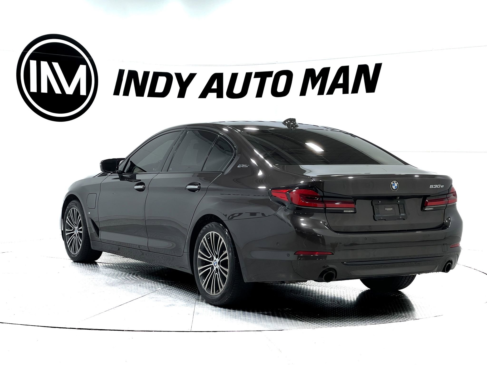 Used 2018 BMW 530e image 6