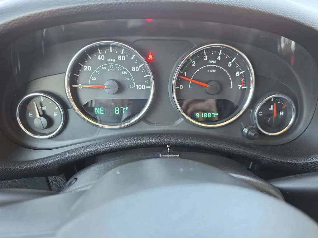 Used 2017 Jeep Wrangler Unlimited Sahara AWD/4WD image 16