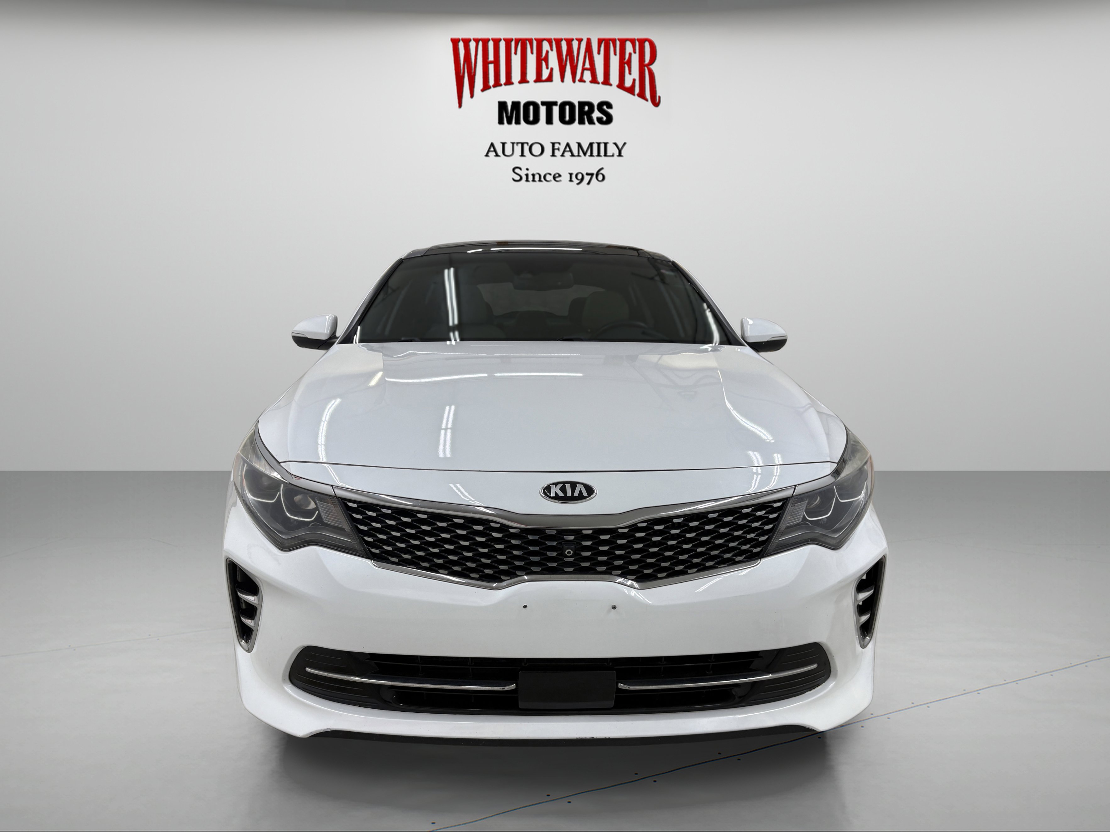 Used 2017 Kia Optima SX FWD image 6