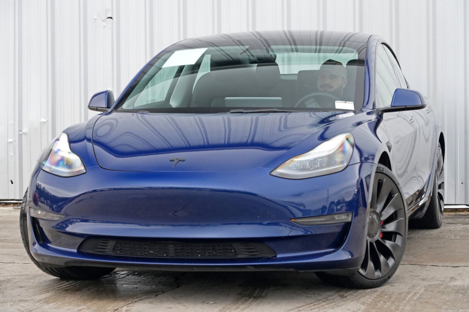 Used 2023 Tesla Model 3 Performance image 3
