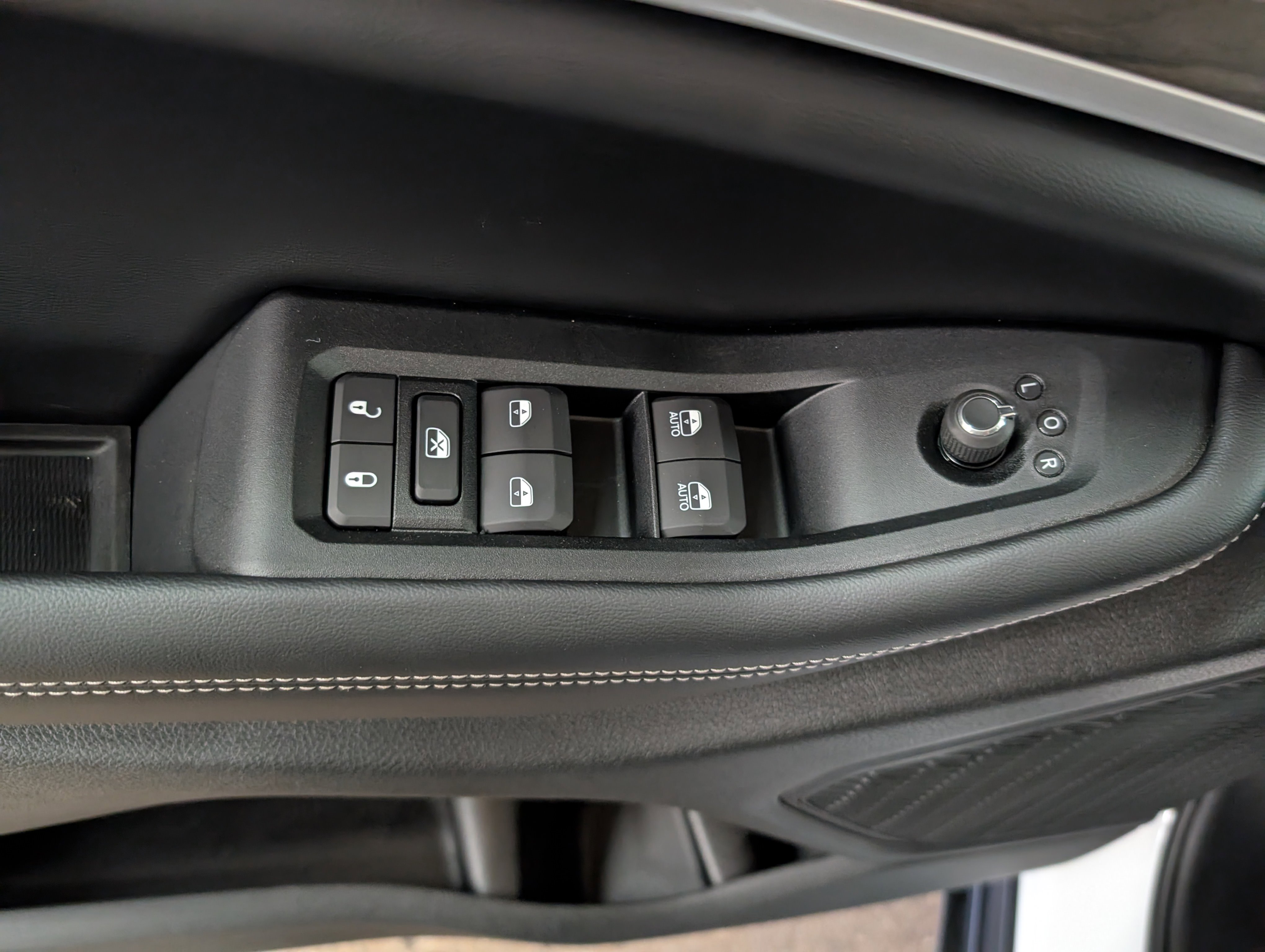New 2026 Jeep Grand Cherokee L Limited AWD/4WD image 14