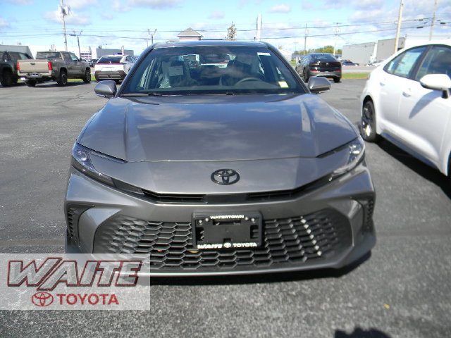 New 2026 Toyota Camry SE FWD image 6