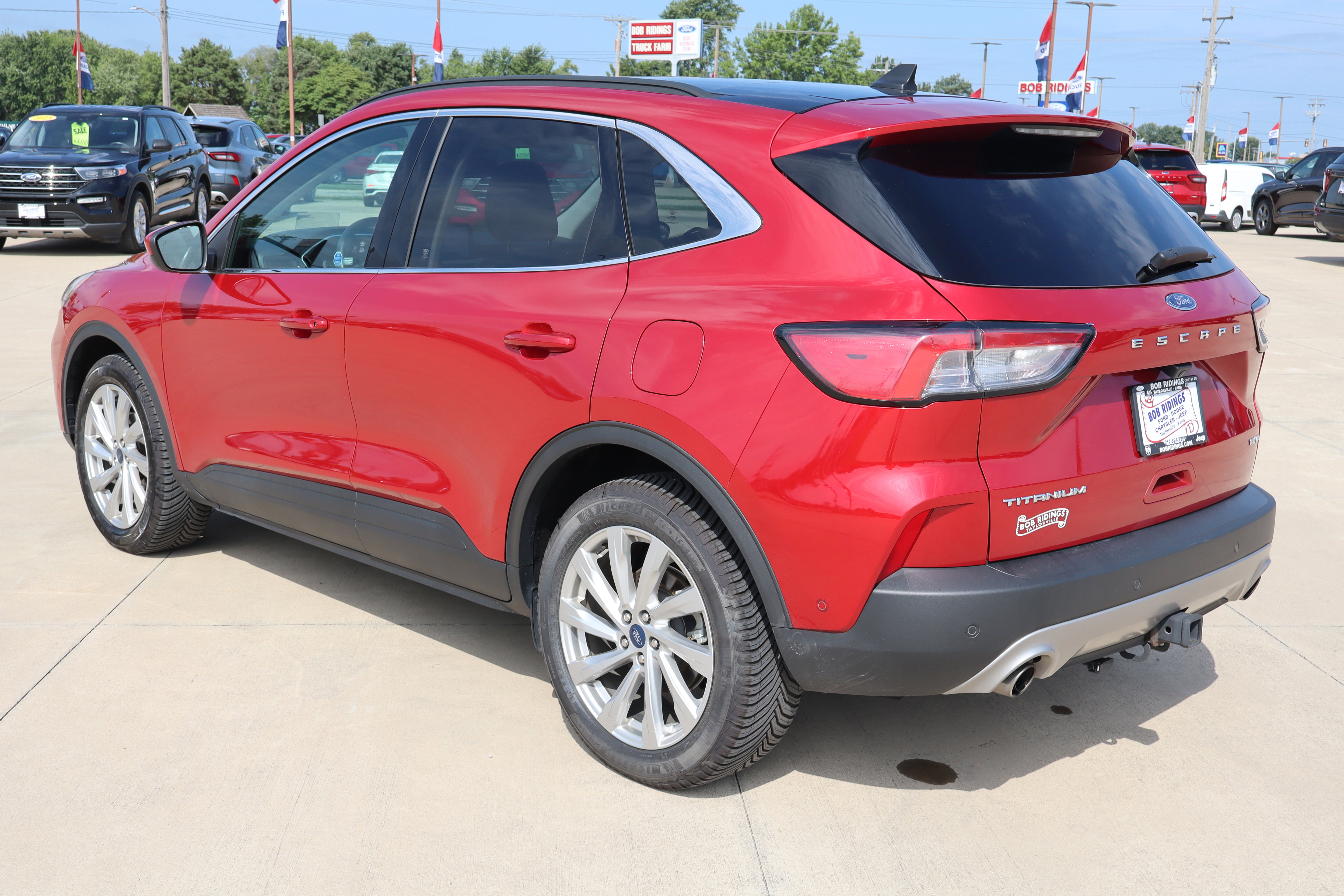 Used 2022 Ford Escape Titanium w/ Titanium Elite Package image 8