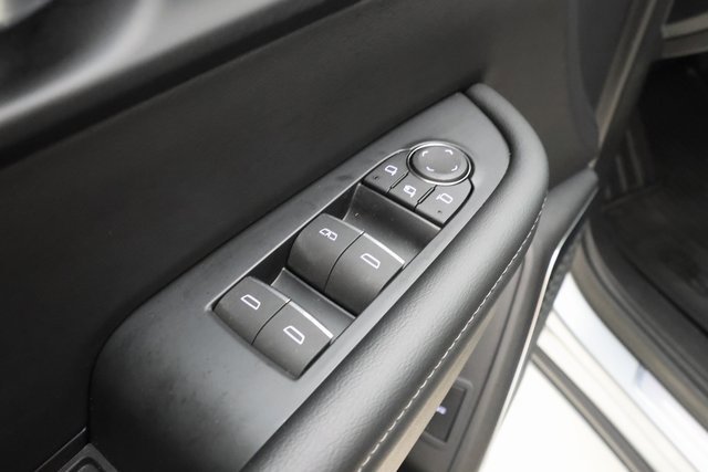 Certified 2025 Buick Enclave Avenir w/ Super Cruise Package image 8