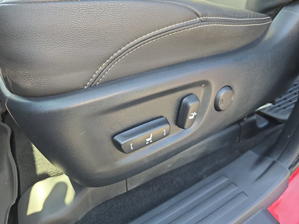 Certified 2019 Toyota 4Runner SR5 Premium AWD/4WD image 33