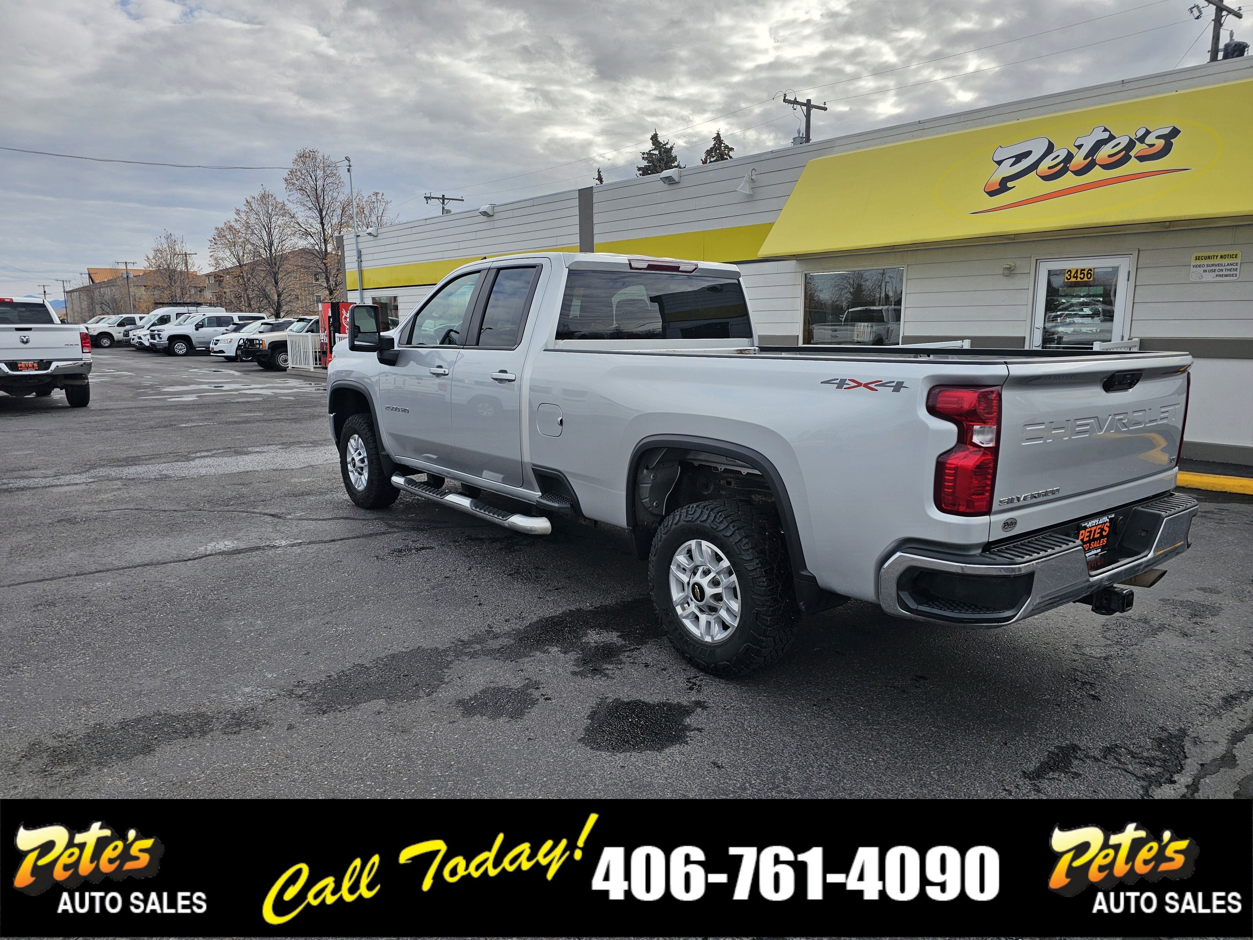 Used 2023 Chevrolet Silverado 2500 LT w/ Remote Start Package image 2