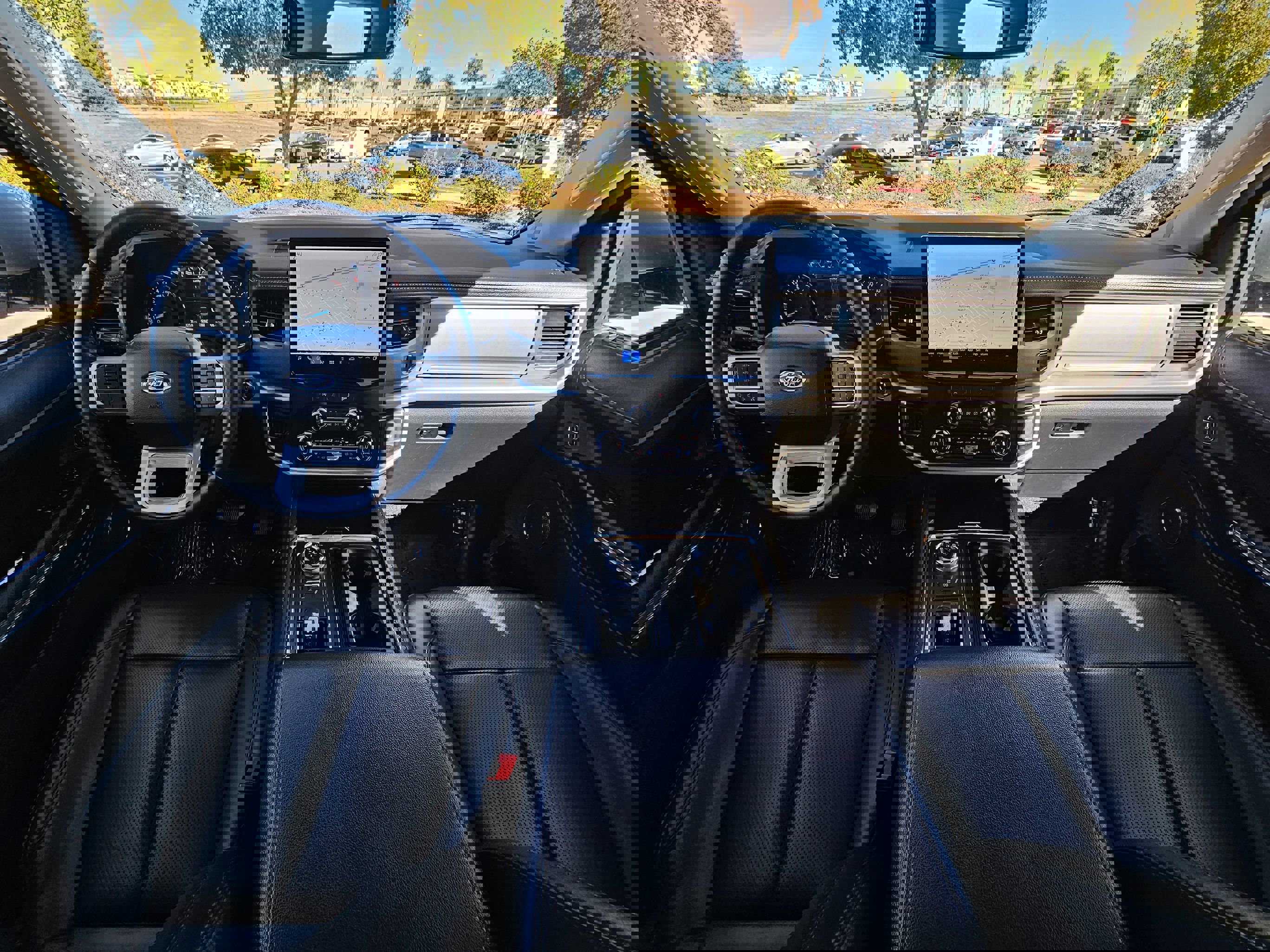 Used 2024 Ford Expedition XLT image 18