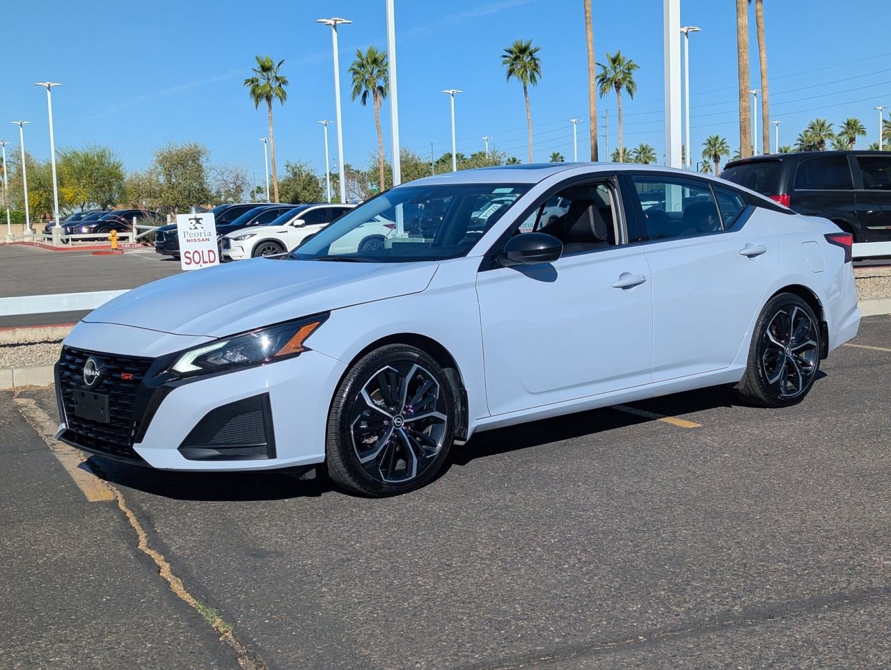 Certified 2023 Nissan Altima 2.5 SR w/ SR Premium Package image 2