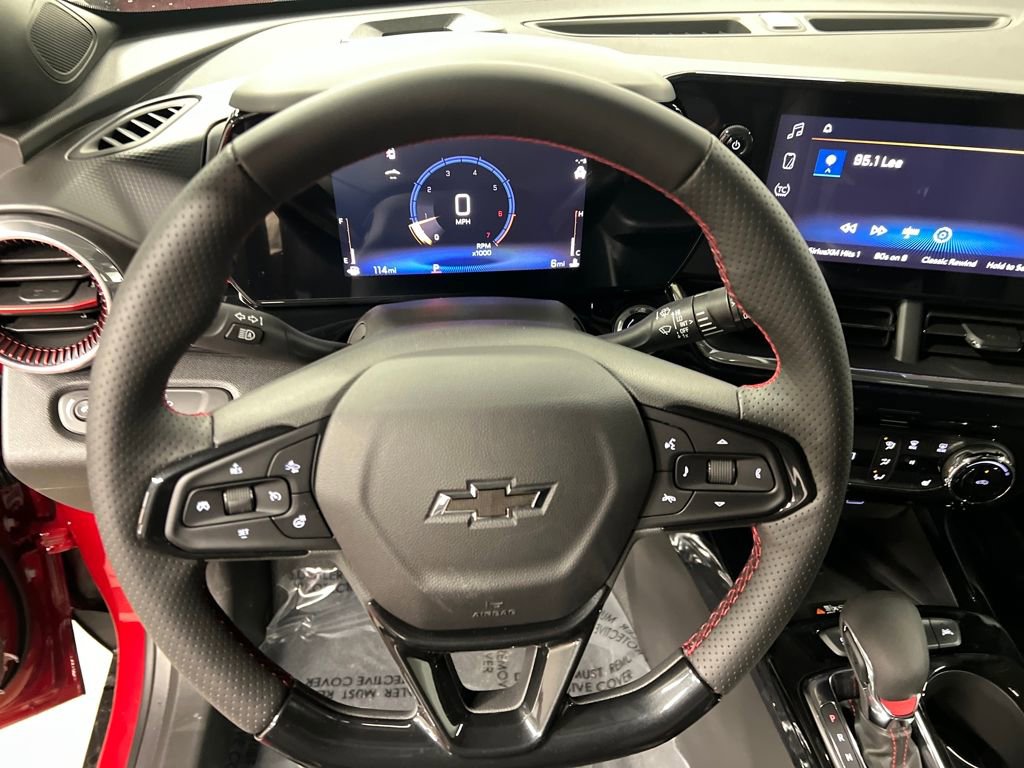 New 2026 Chevrolet Trax RS w/ Sunroof Package image 18