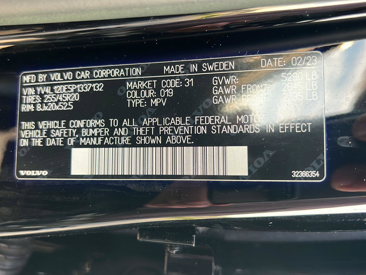 Used 2023 Volvo XC60 B5 Plus w/ Protection Package Premier image 42