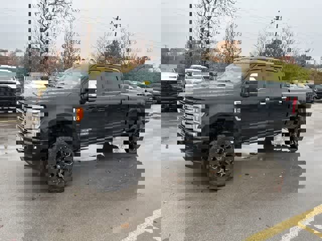 Used 2019 Ford F250 Platinum w/ Platinum Ultimate Package image 18