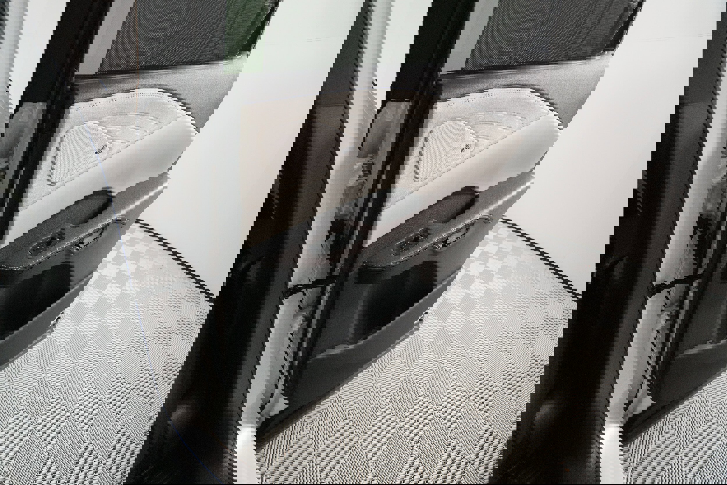 Certified 2025 Lexus RX 350 Luxury image 17