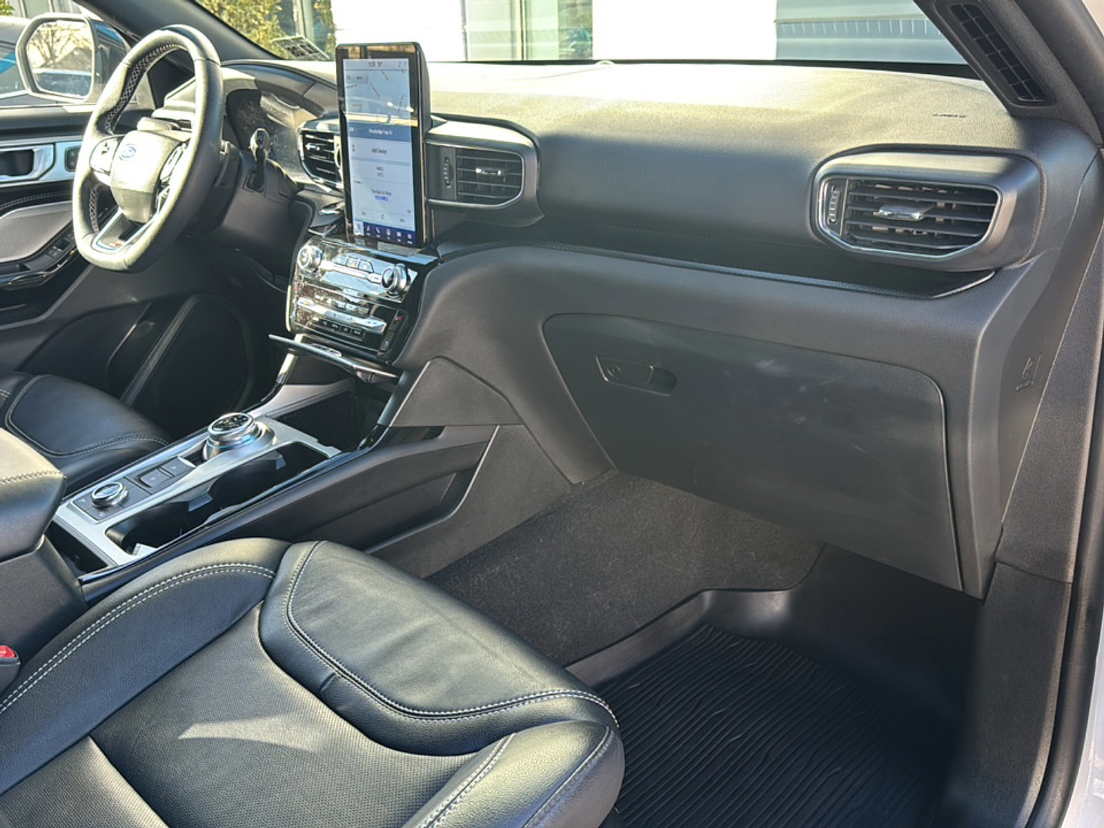 Used 2023 Ford Explorer ST w/ Equipment Group 401A image 11