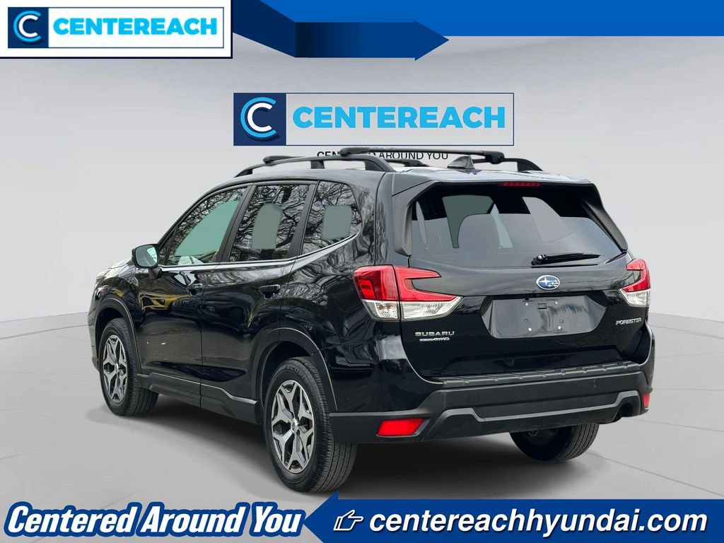 Used 2021 Subaru Forester Premium AWD/4WD image 4