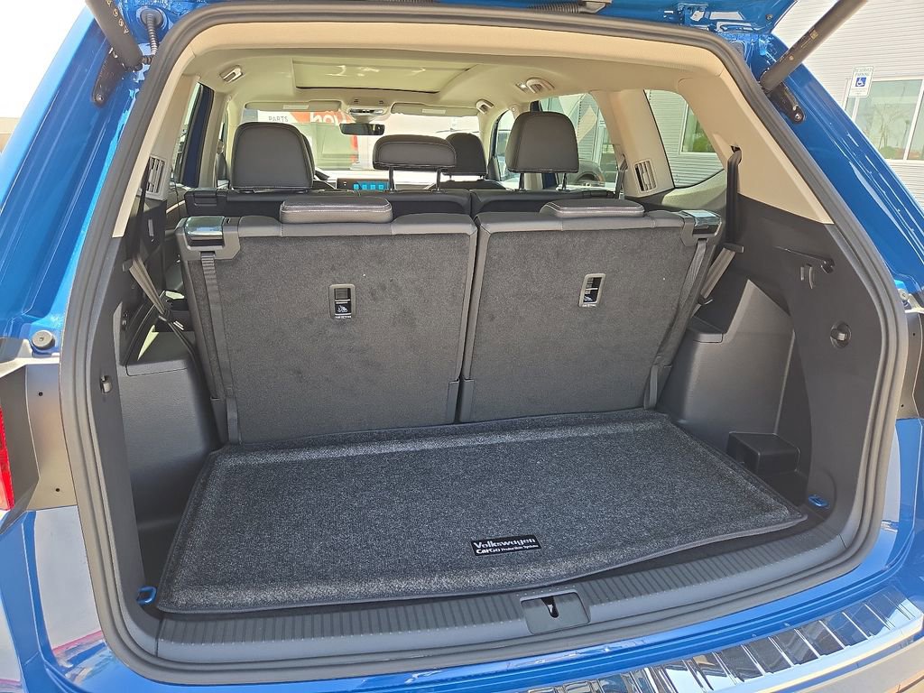 Used 2025 Volkswagen Atlas SEL image 16