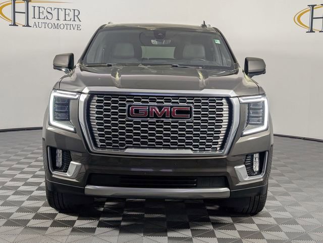 Used 2021 GMC Yukon XL Denali w/ Advanced Technology Package image 3