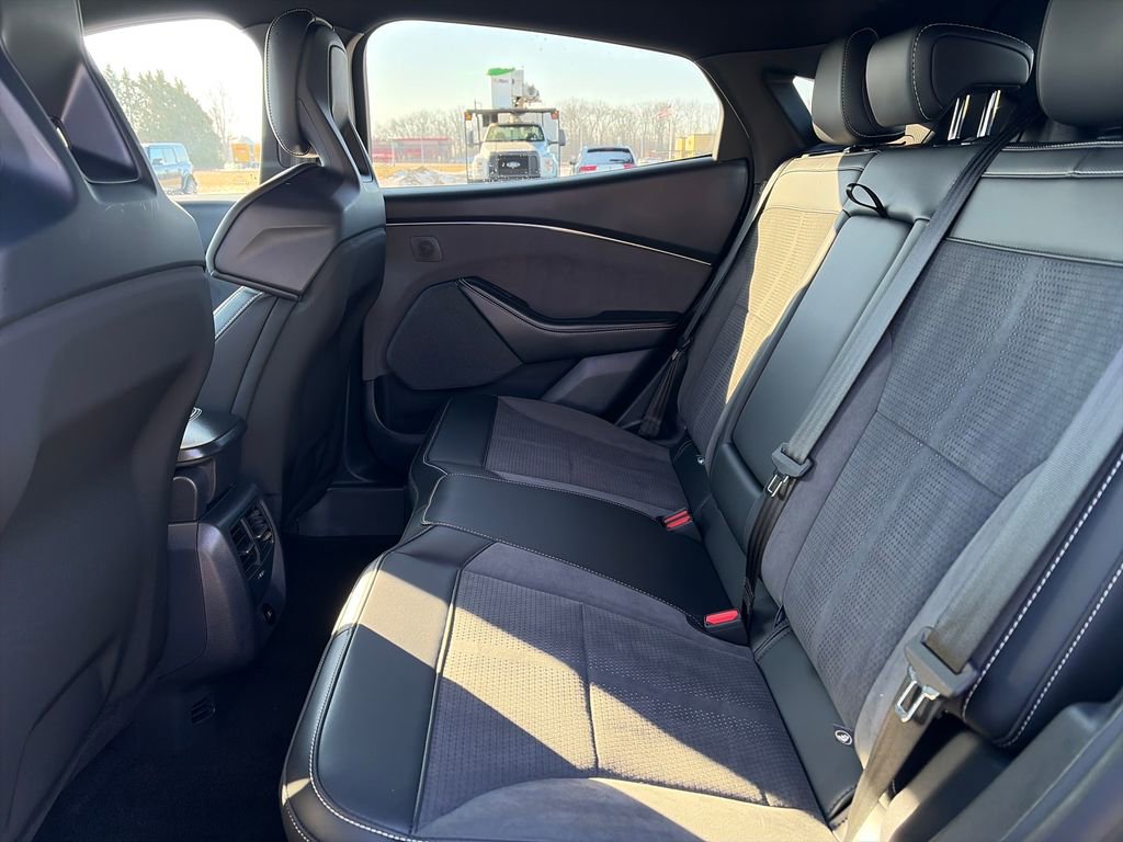 Used 2025 Ford Mustang Mach-E GT image 32