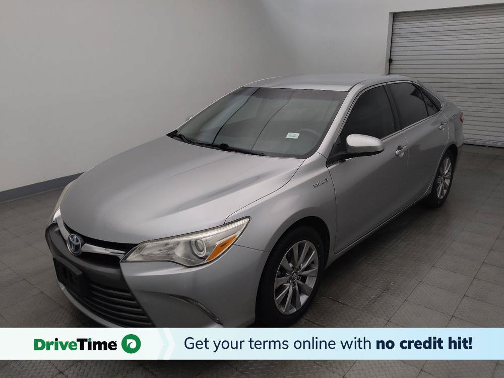 Used 2017 Toyota Camry XLE FWD image 1