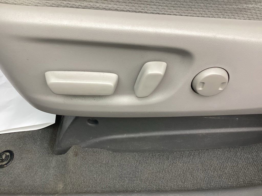 Used 2020 Toyota Sienna LE FWD image 15