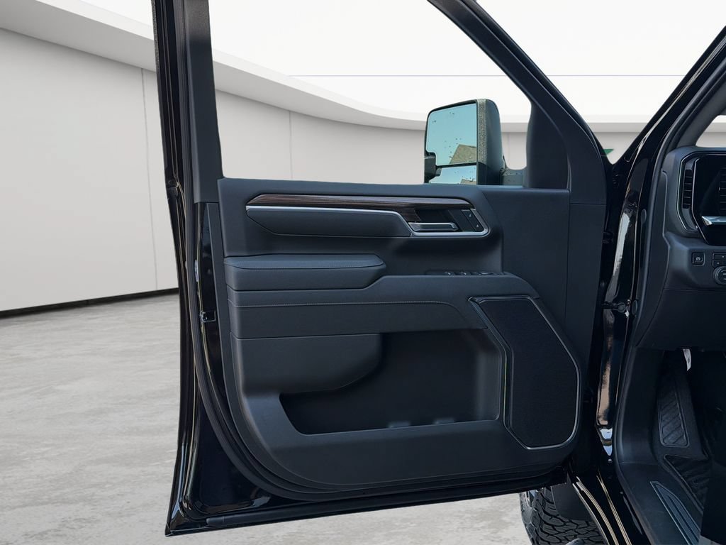 New 2026 Chevrolet Silverado 3500 LT w/ Trail Boss Package AWD/4WD image 12