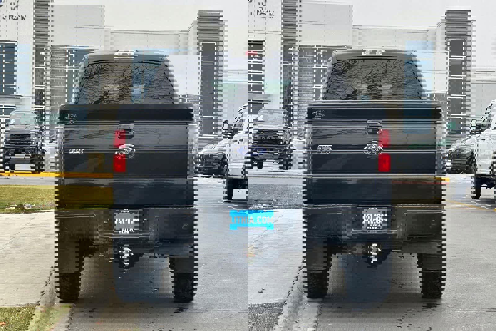 Used 2012 Ford F150 FX4 w/ Max Trailer Tow Pkg image 7