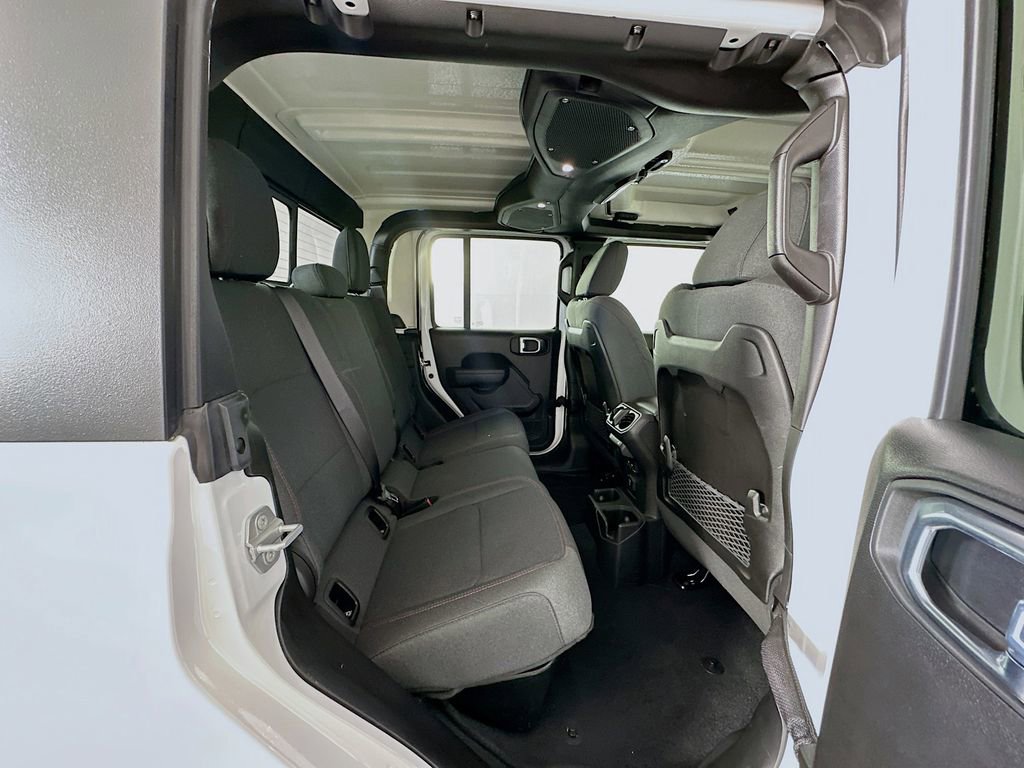 Used 2024 Jeep Gladiator Rubicon w/ Safety Group image 27