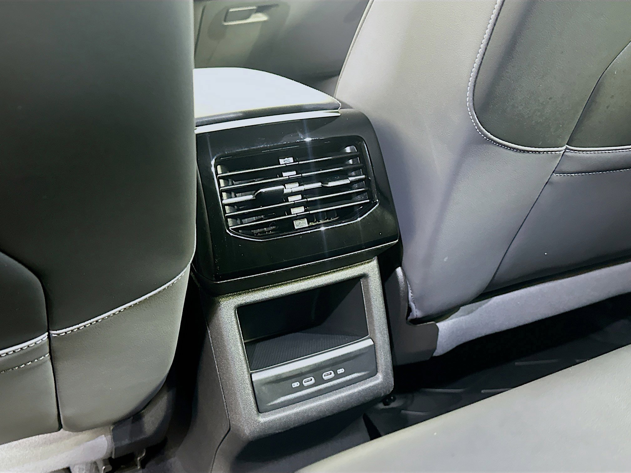 Used 2023 Volkswagen ID.4 S image 26