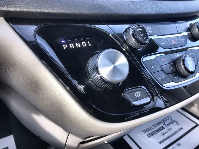 Used 2023 Chrysler Voyager LX image 19